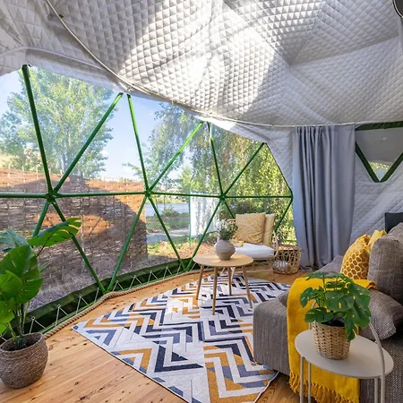 Glamping Escape To The Stars Under Prague Skyline Hotel Exterior photo
