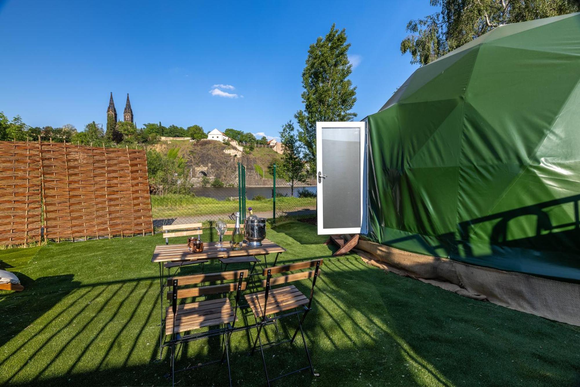 Glamping Escape To The Stars Under Skyline 豪华帐篷 布拉格