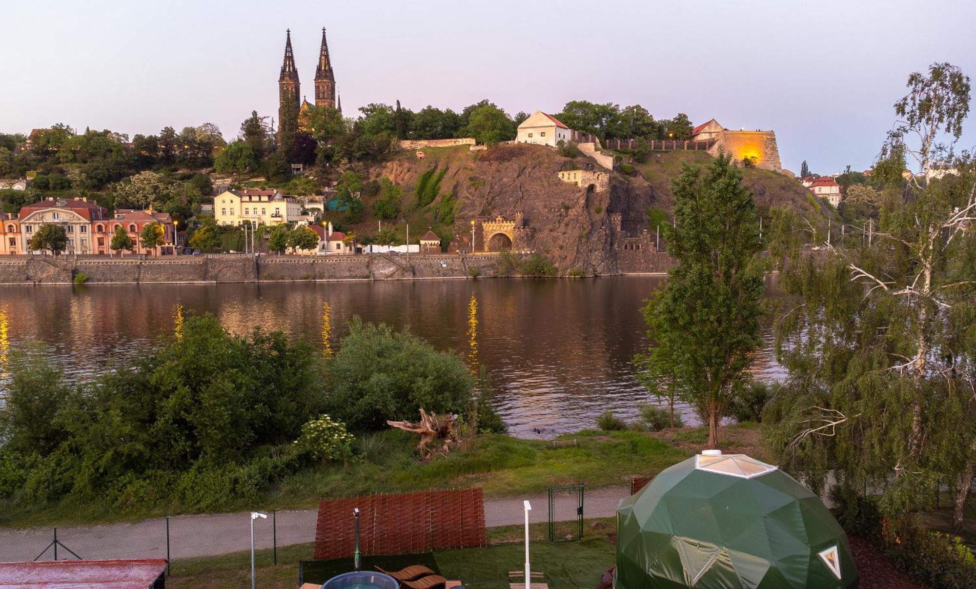 Glamping Escape To The Stars Under Skyline Luxusní stan